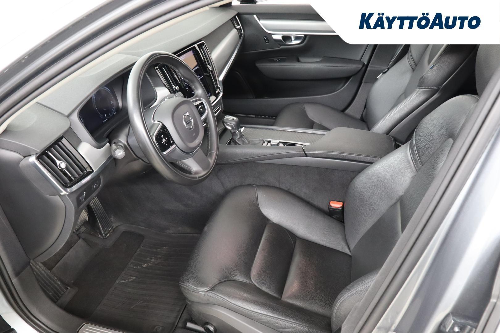 Volvo S90 D3 Momentum aut 2019, kuva 7/23