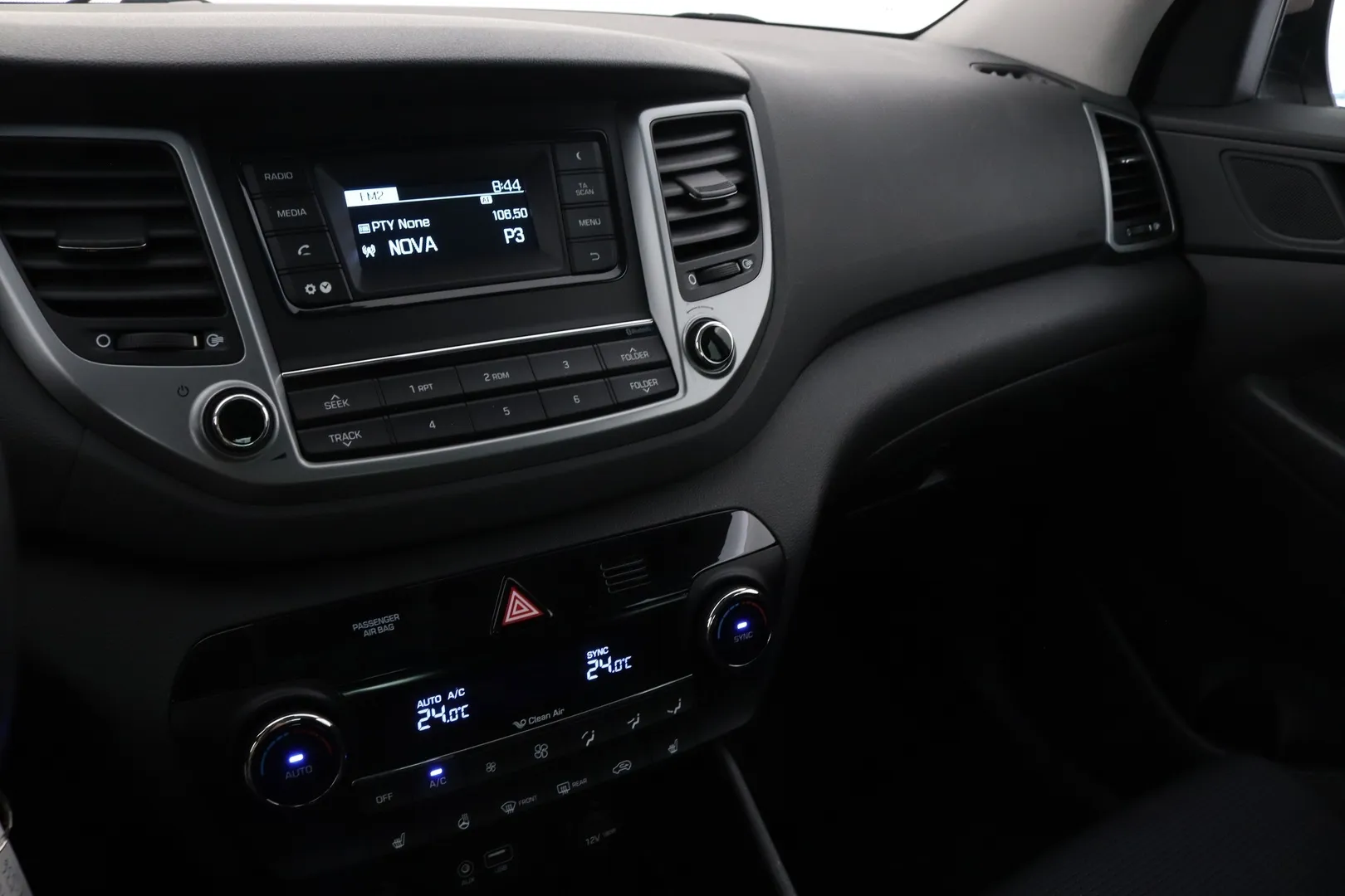 Hyundai Tucson TZV-536 carousel image