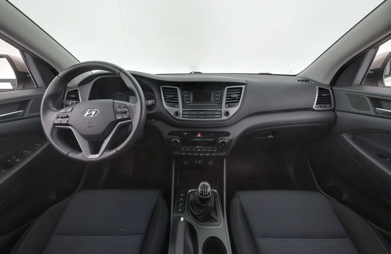 Hyundai Tucson TZV-536 carousel image