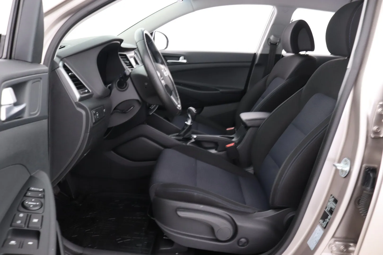 Hyundai Tucson TZV-536 carousel image