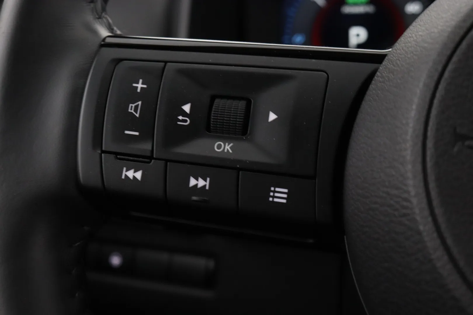 Nissan X-Trail JNV-473 carousel image