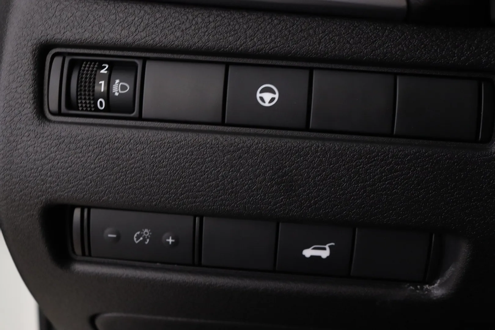 Nissan X-Trail JNV-473 carousel image