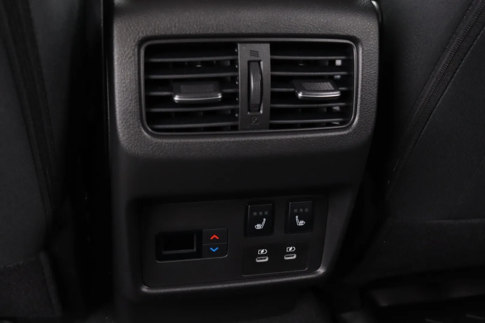 Nissan X-Trail JNV-473 carousel image
