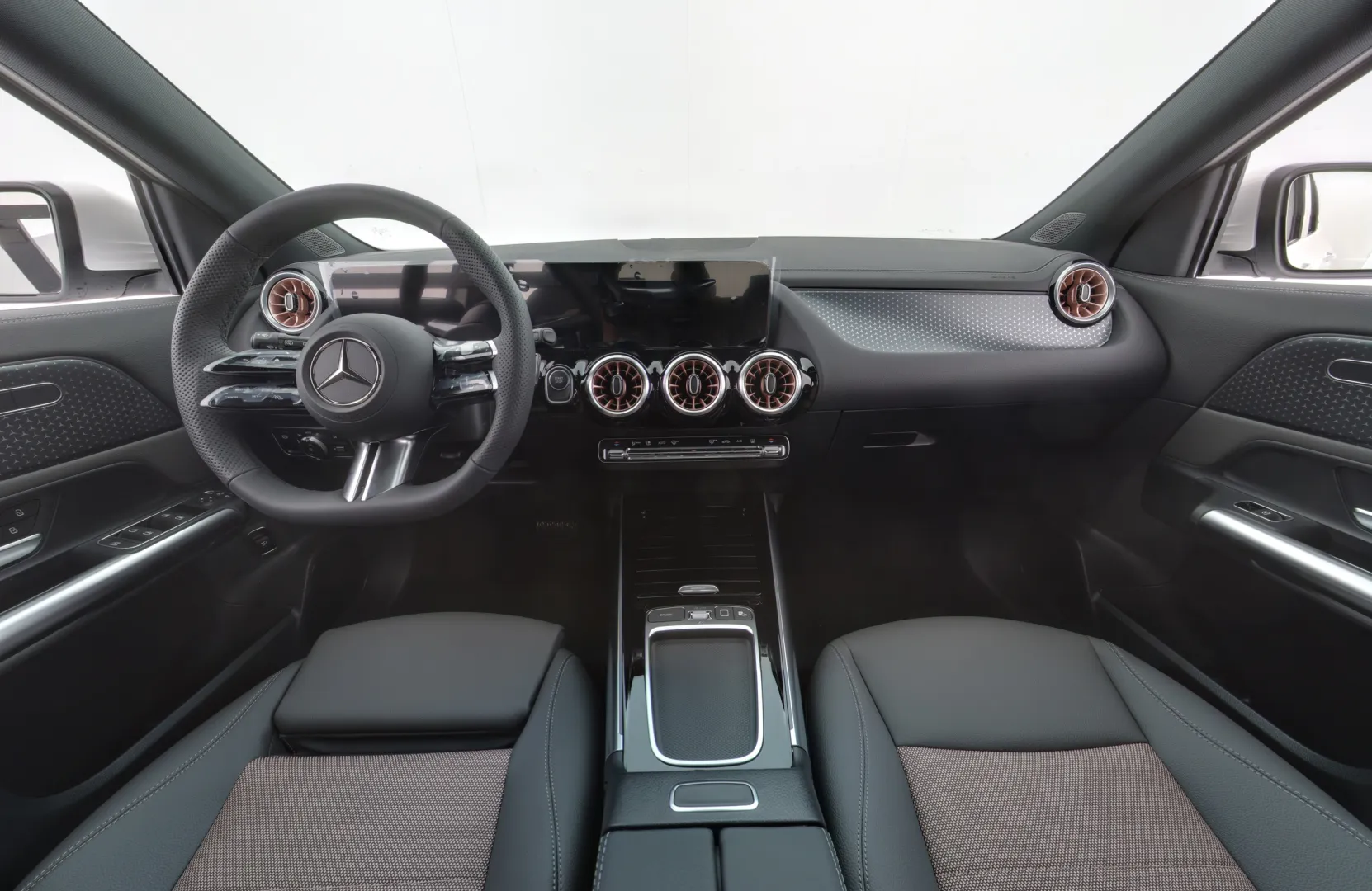 Mercedes-Benz EQA JNT-972 carousel image