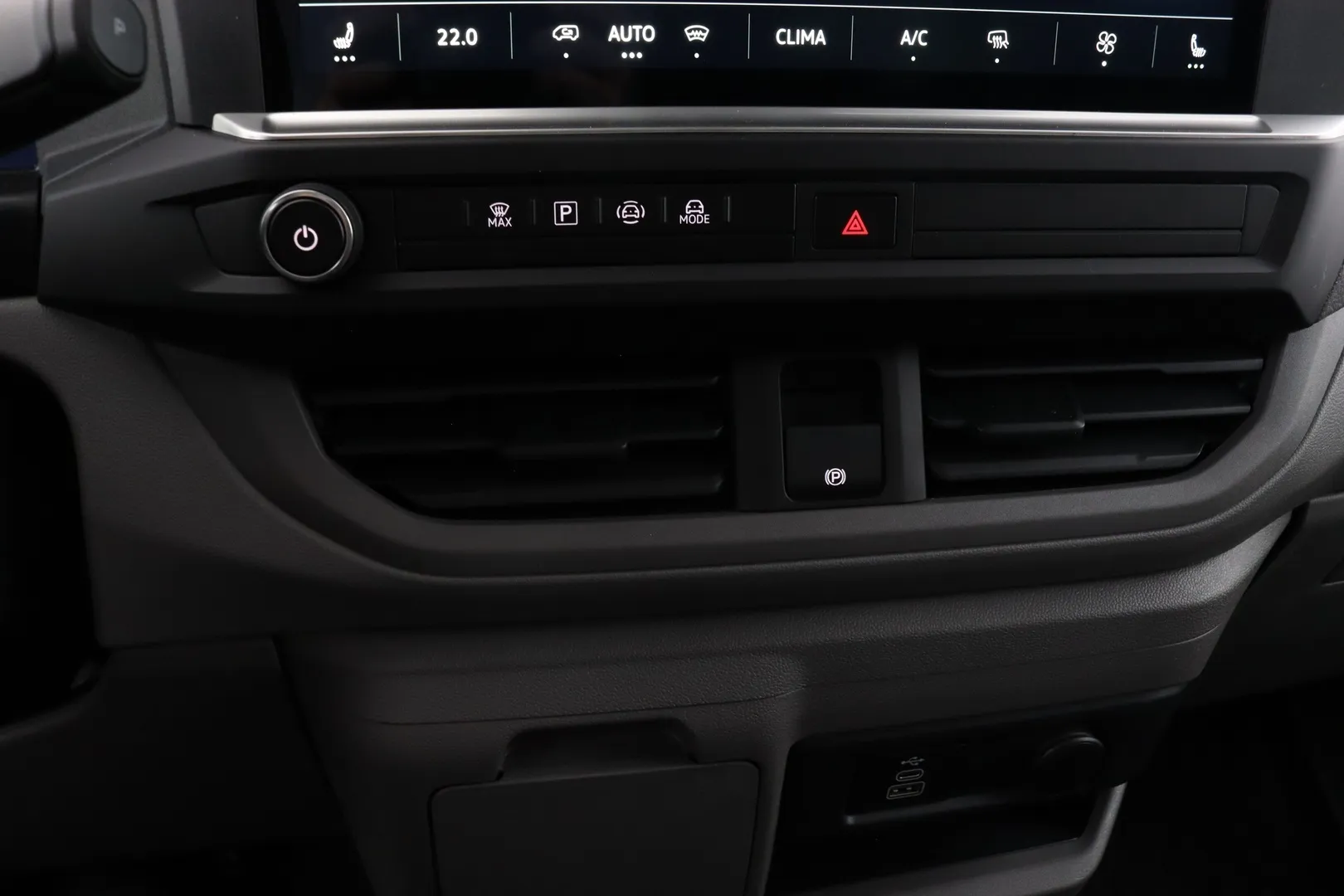 Volkswagen Transporter YMK-925 carousel image