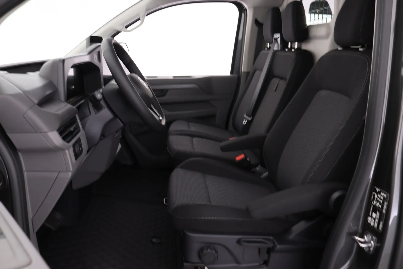 Volkswagen Transporter YMK-925 carousel image