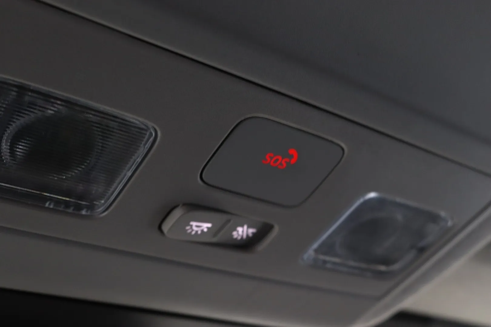 Volkswagen Transporter YMK-925 carousel image