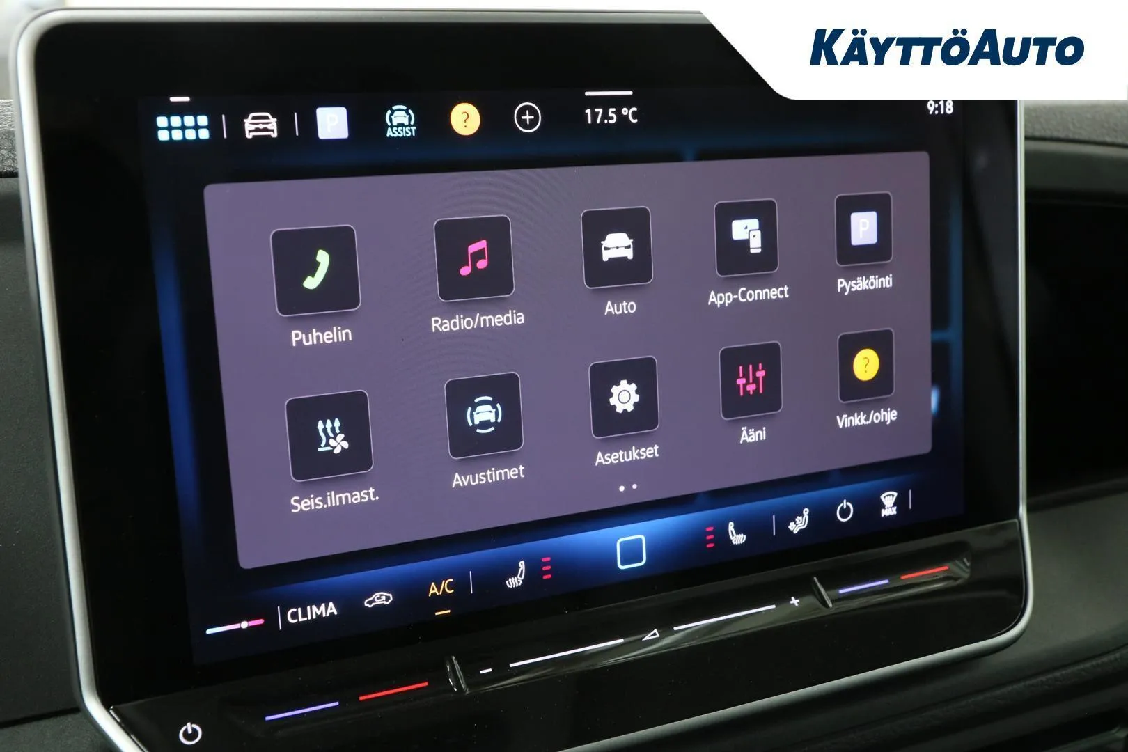 Volkswagen Crafter YMH-962 carousel image