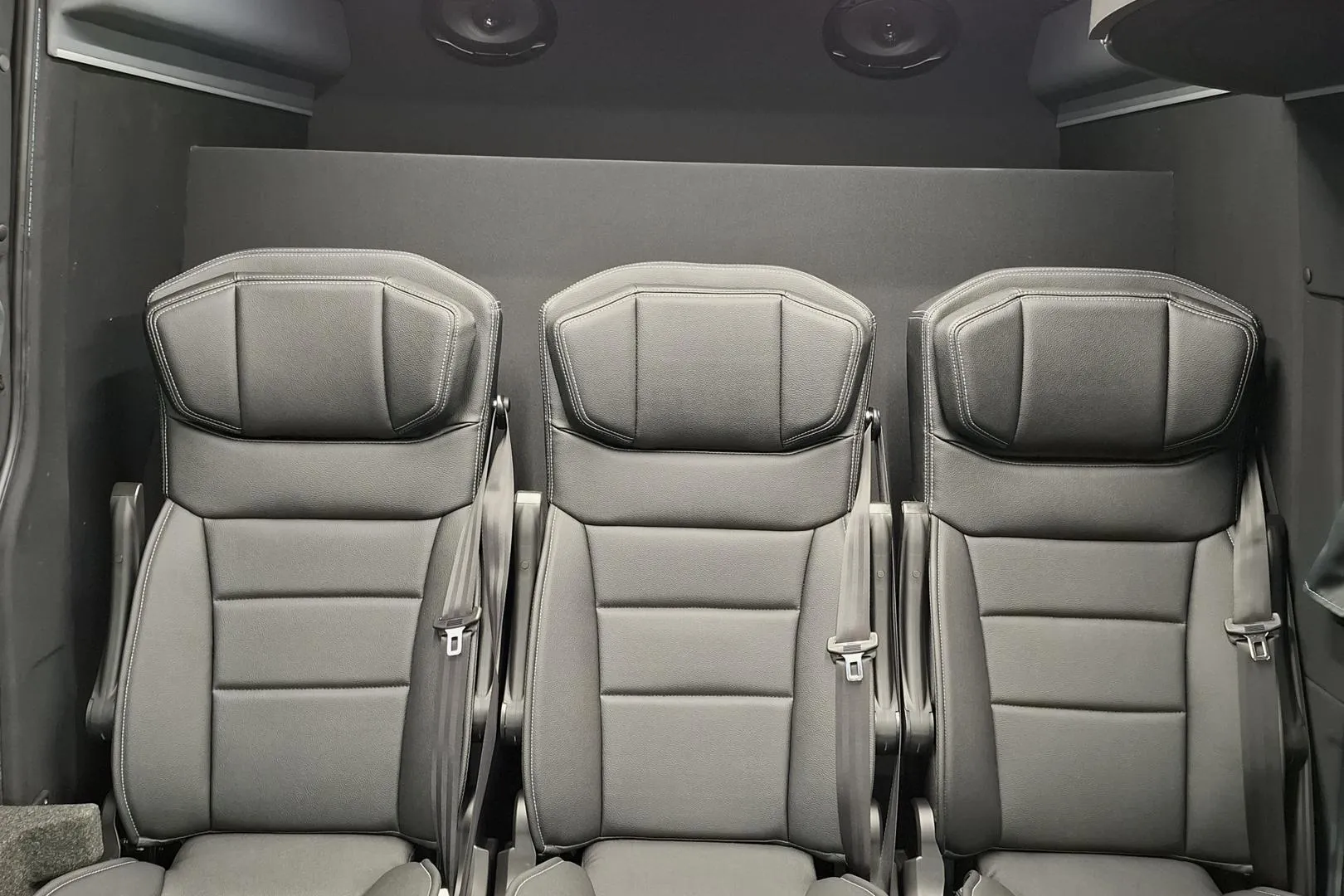 Volkswagen Crafter 037255 carousel image