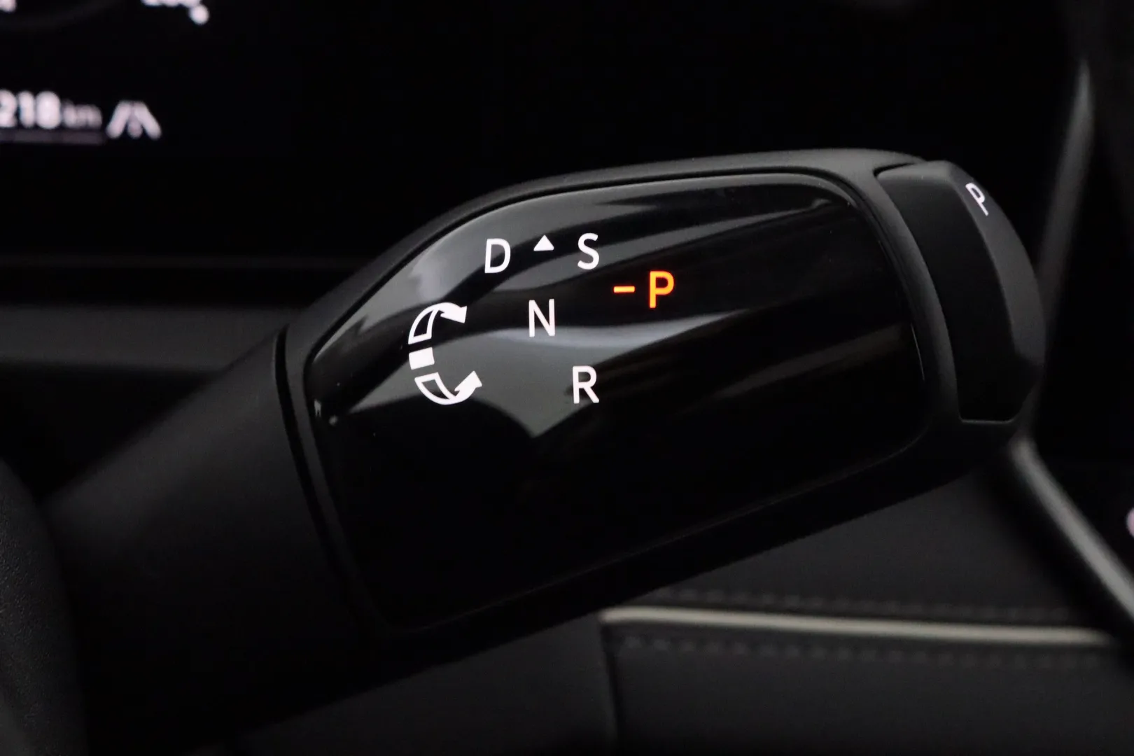 VOLKSWAGEN Tiguan RXO-178 carousel image