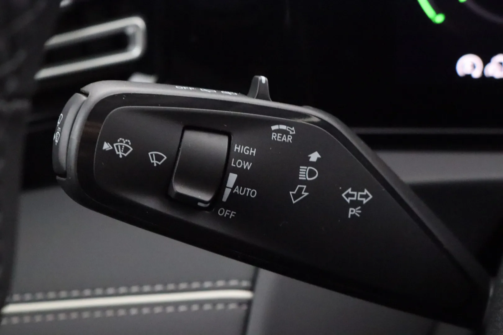 VOLKSWAGEN Tiguan RXO-178 carousel image