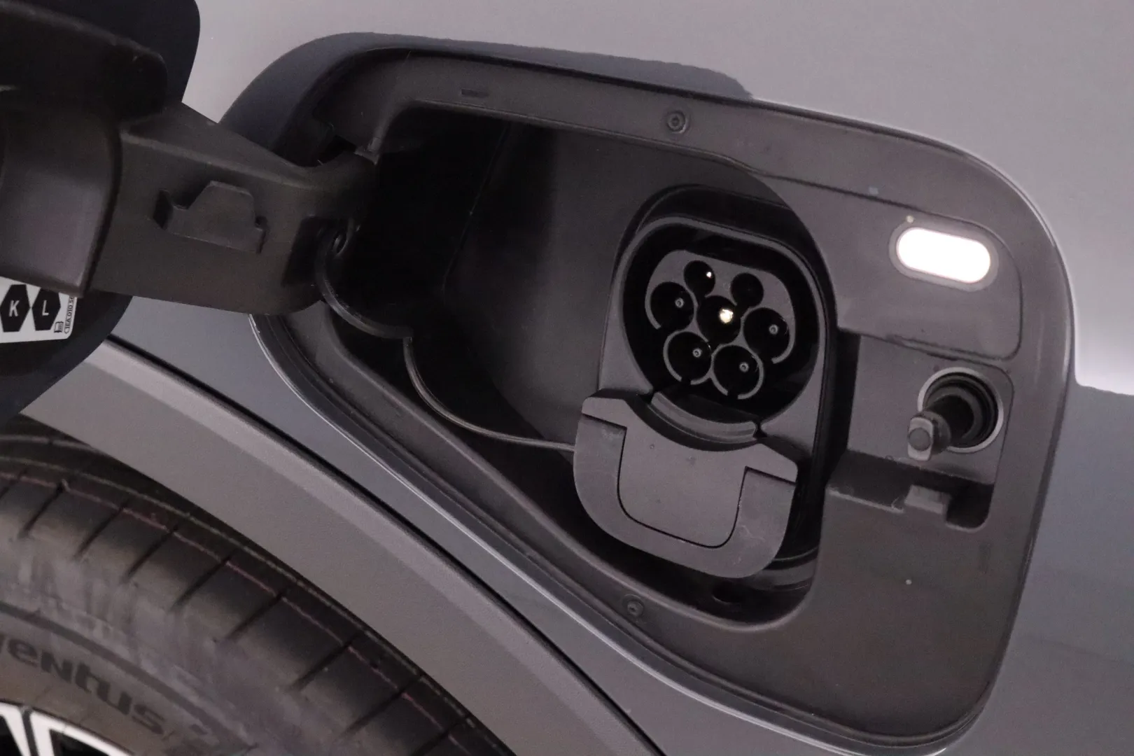 VOLKSWAGEN Tiguan RXO-178 carousel image