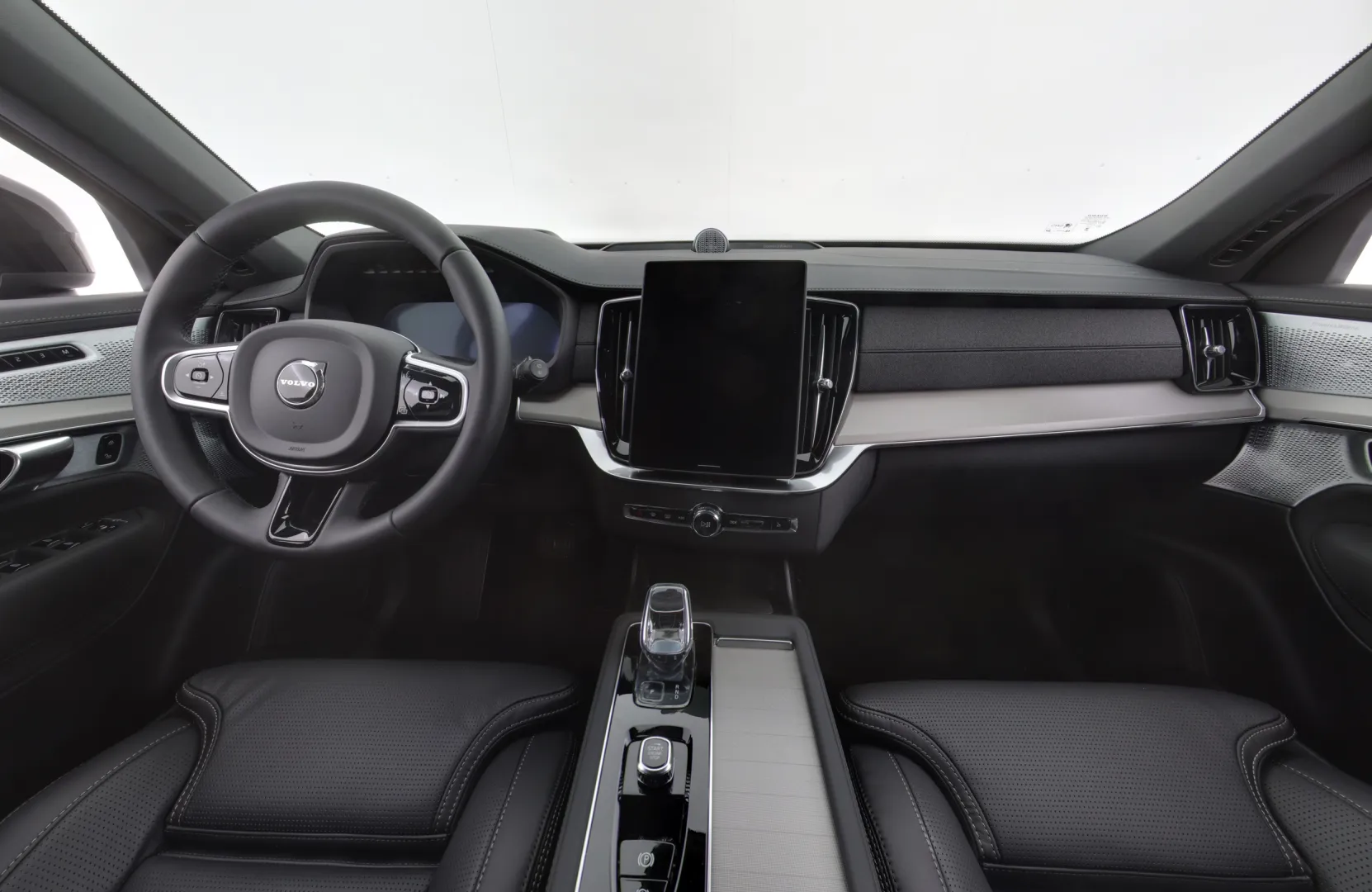 Volvo XC90 XTT-203 carousel image