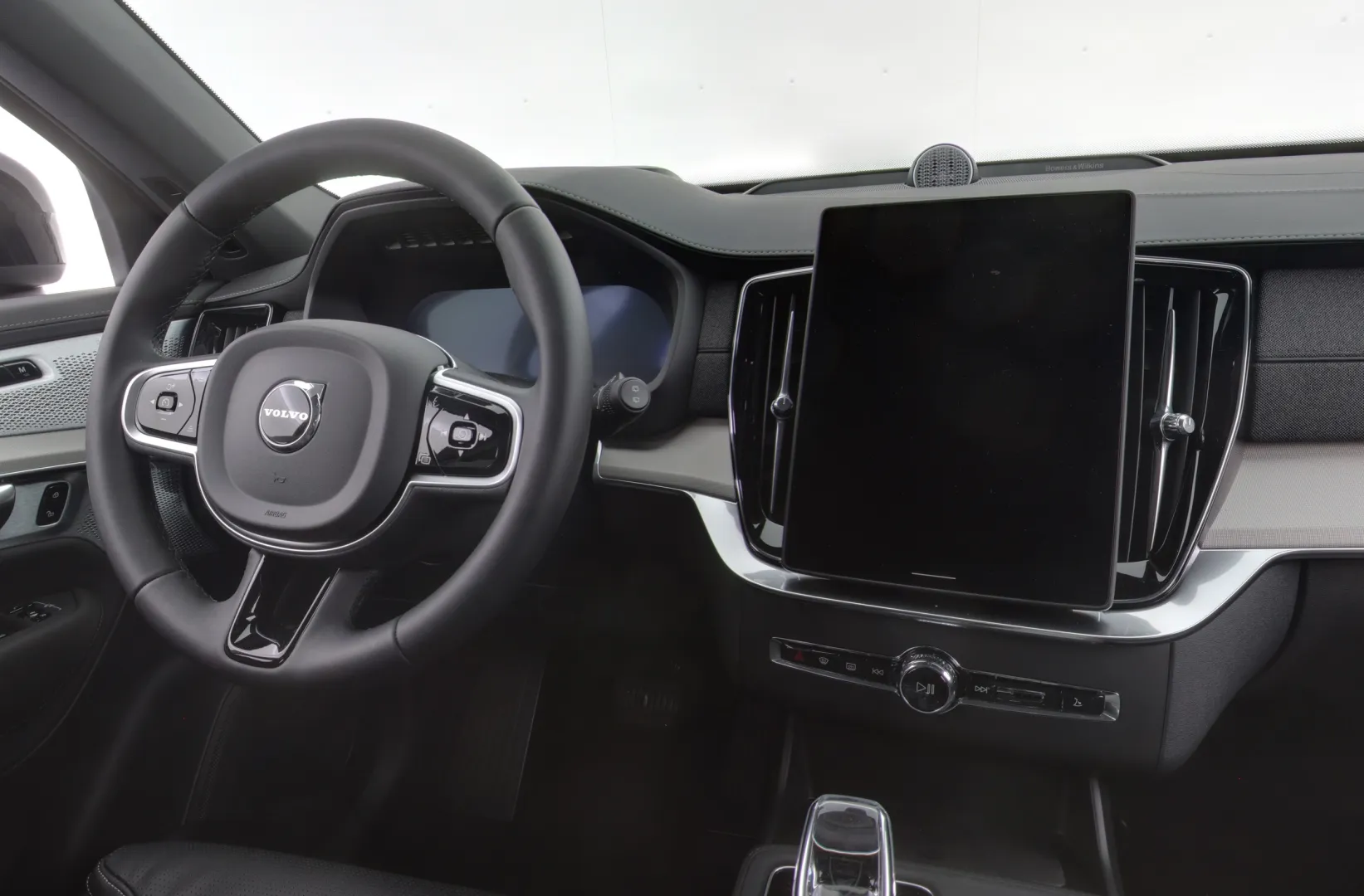 Volvo XC90 XTT-203 carousel image