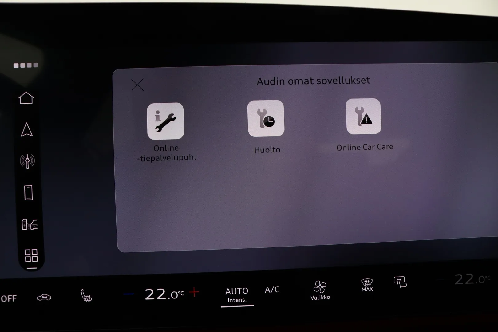 Audi Q6 e-tron YMC-899 carousel image