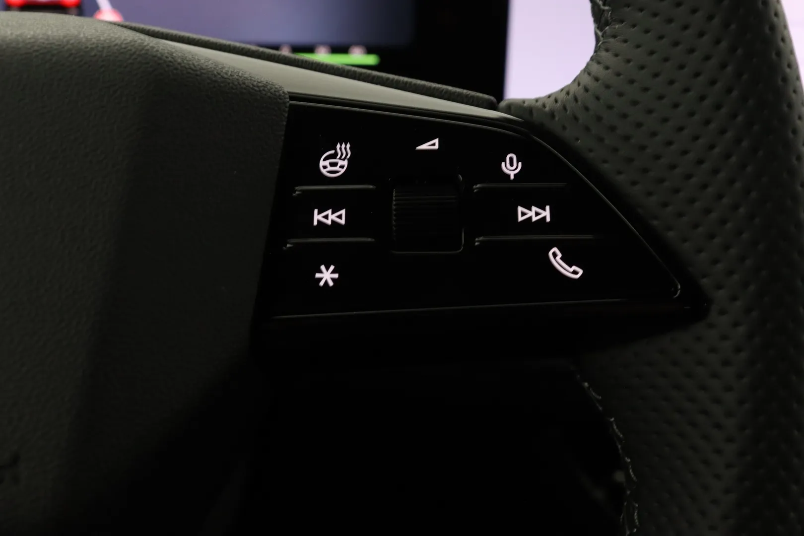 Audi Q6 e-tron YMC-899 carousel image