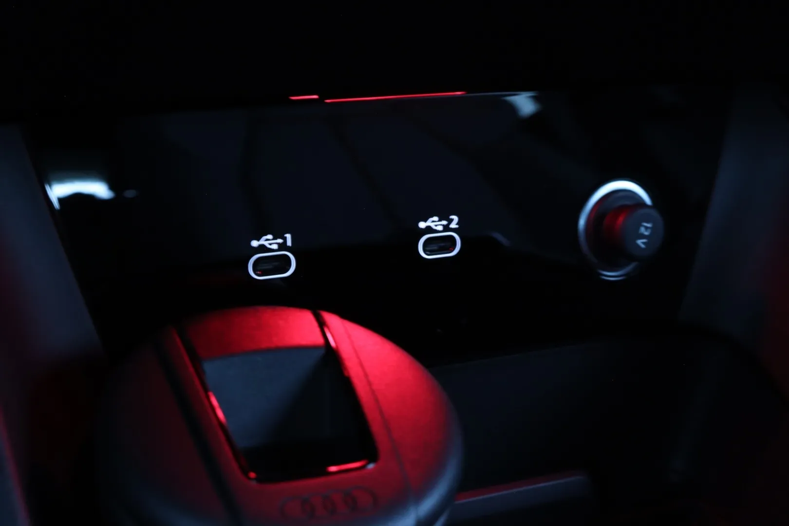 Audi Q6 e-tron YMC-899 carousel image