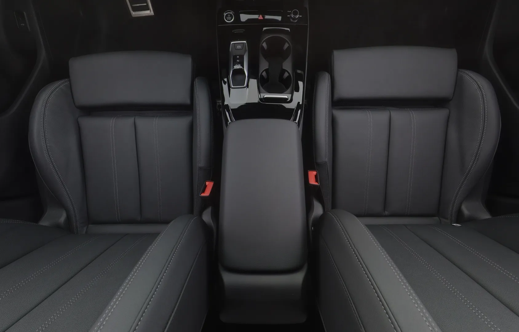 Audi Q6 e-tron YMC-899 carousel image