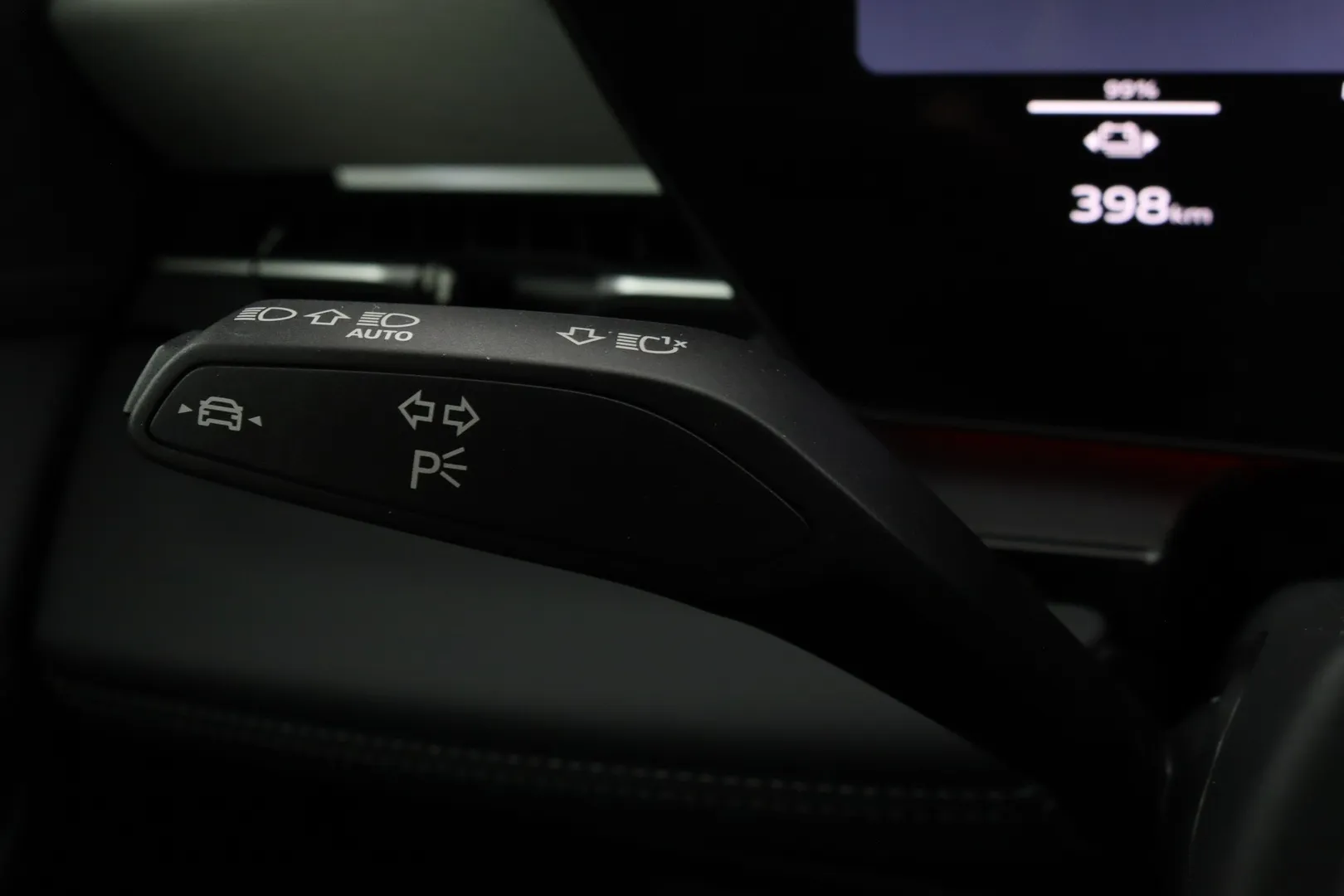 Audi Q6 e-tron YMC-899 carousel image