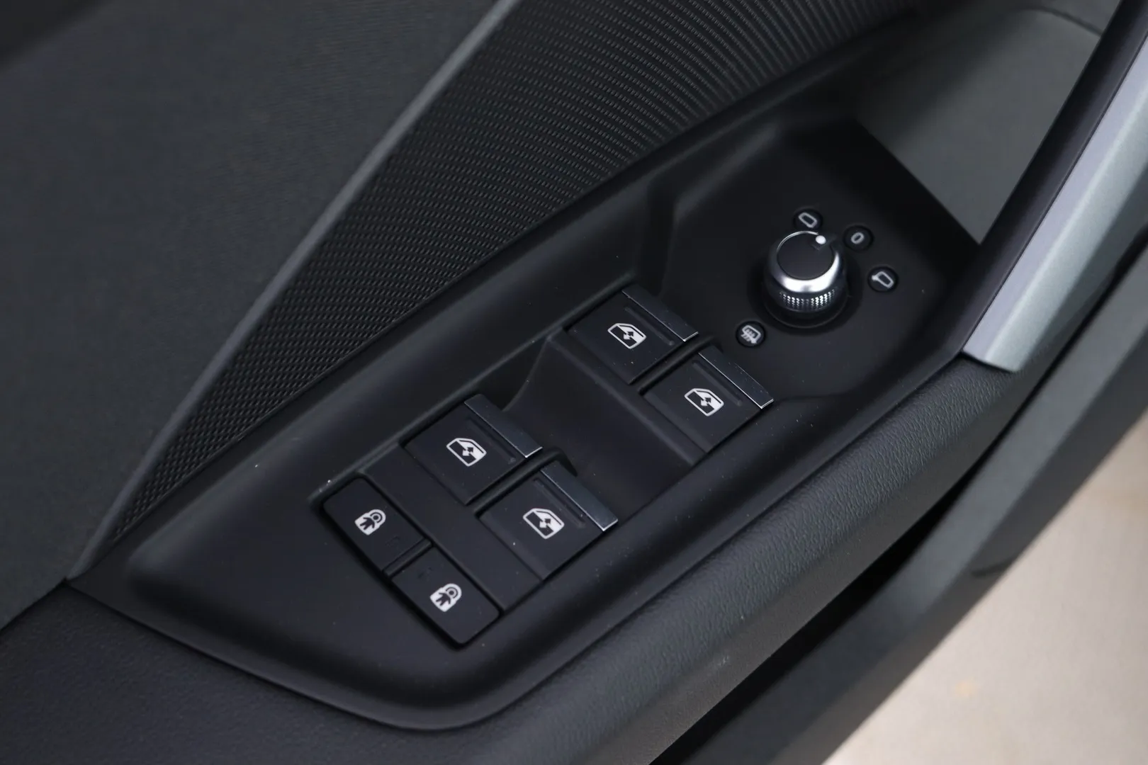 Audi A3 ZRE-101 carousel image