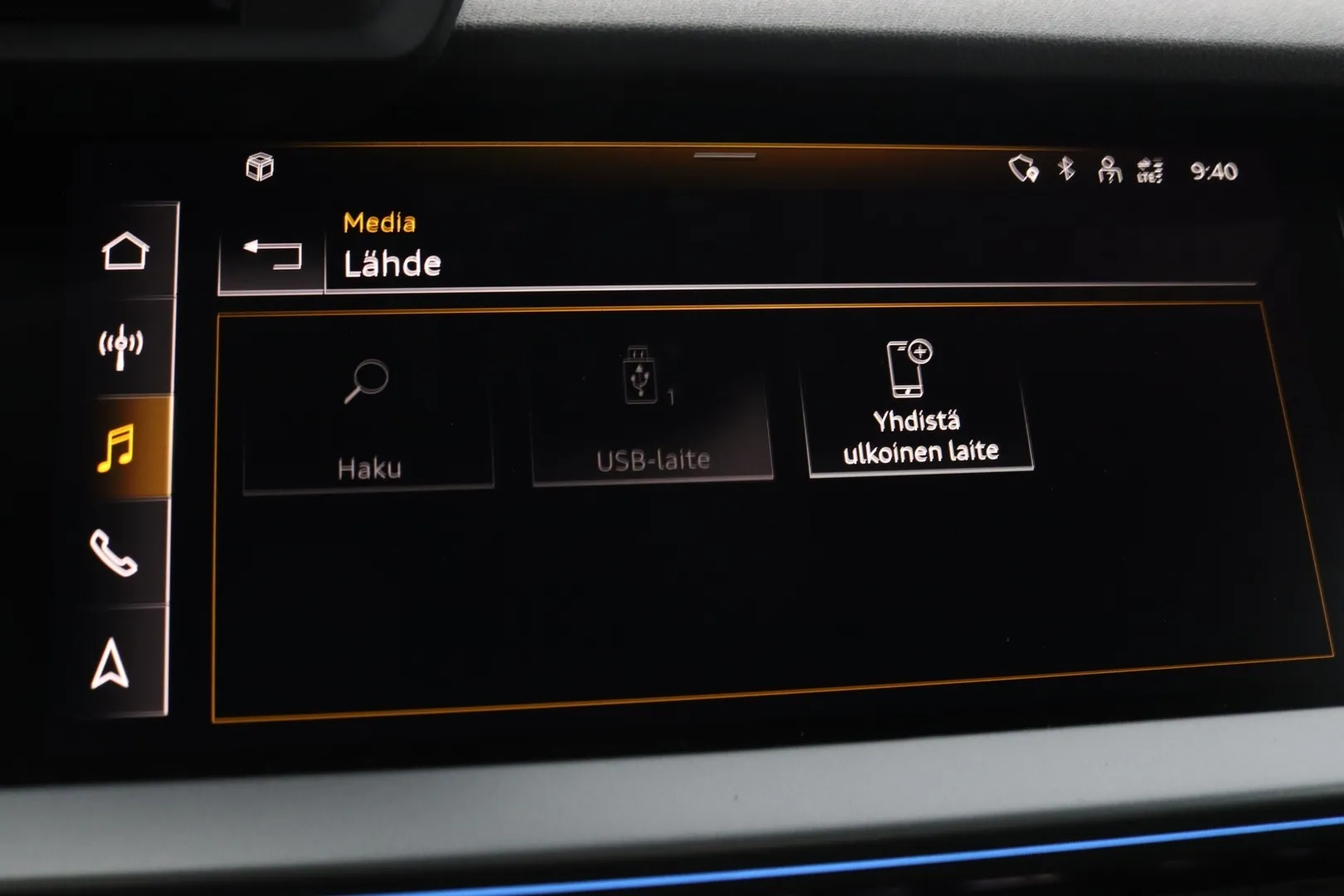 Audi A3 ZRE-101 carousel image