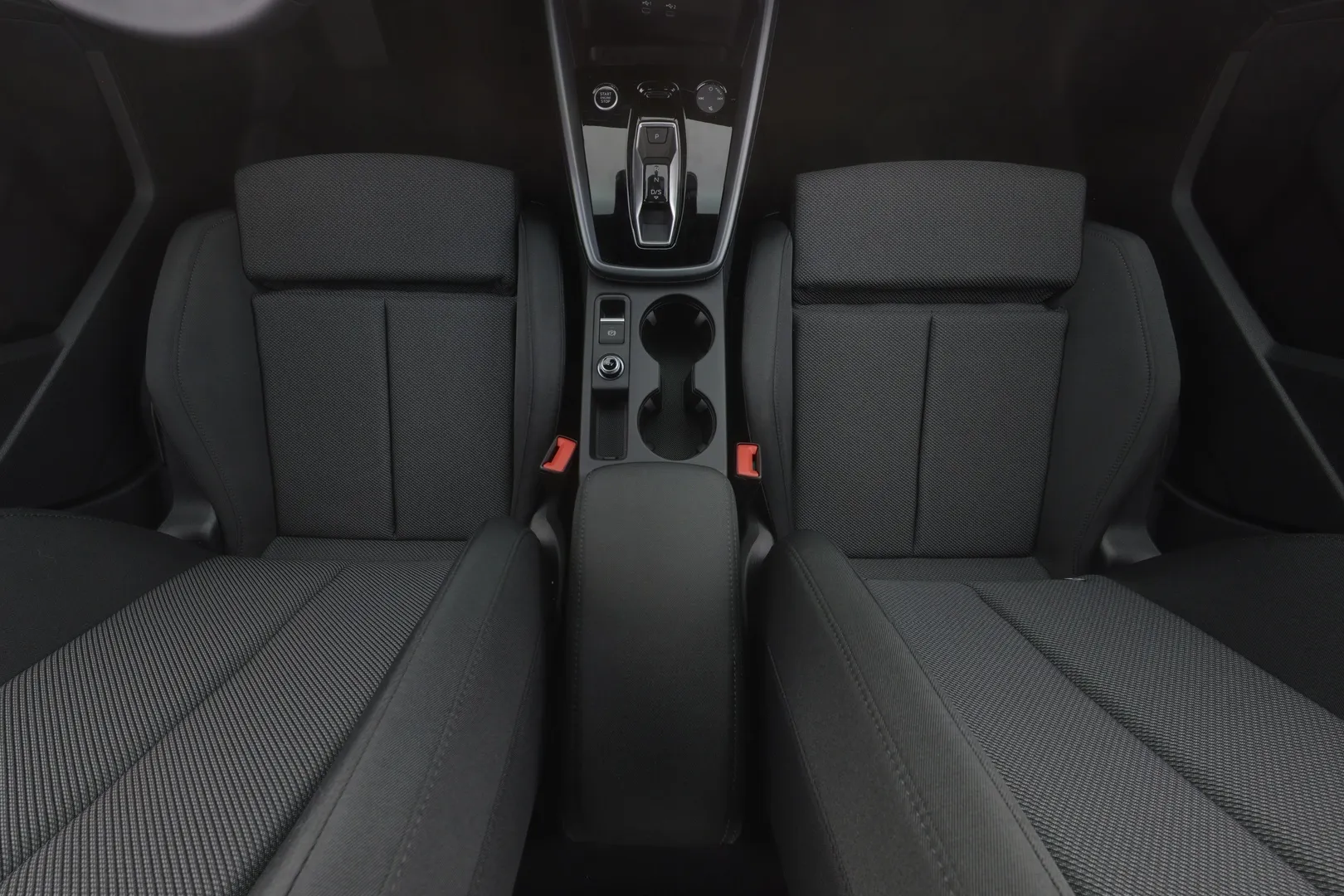 Audi A3 ZRK-498 carousel image