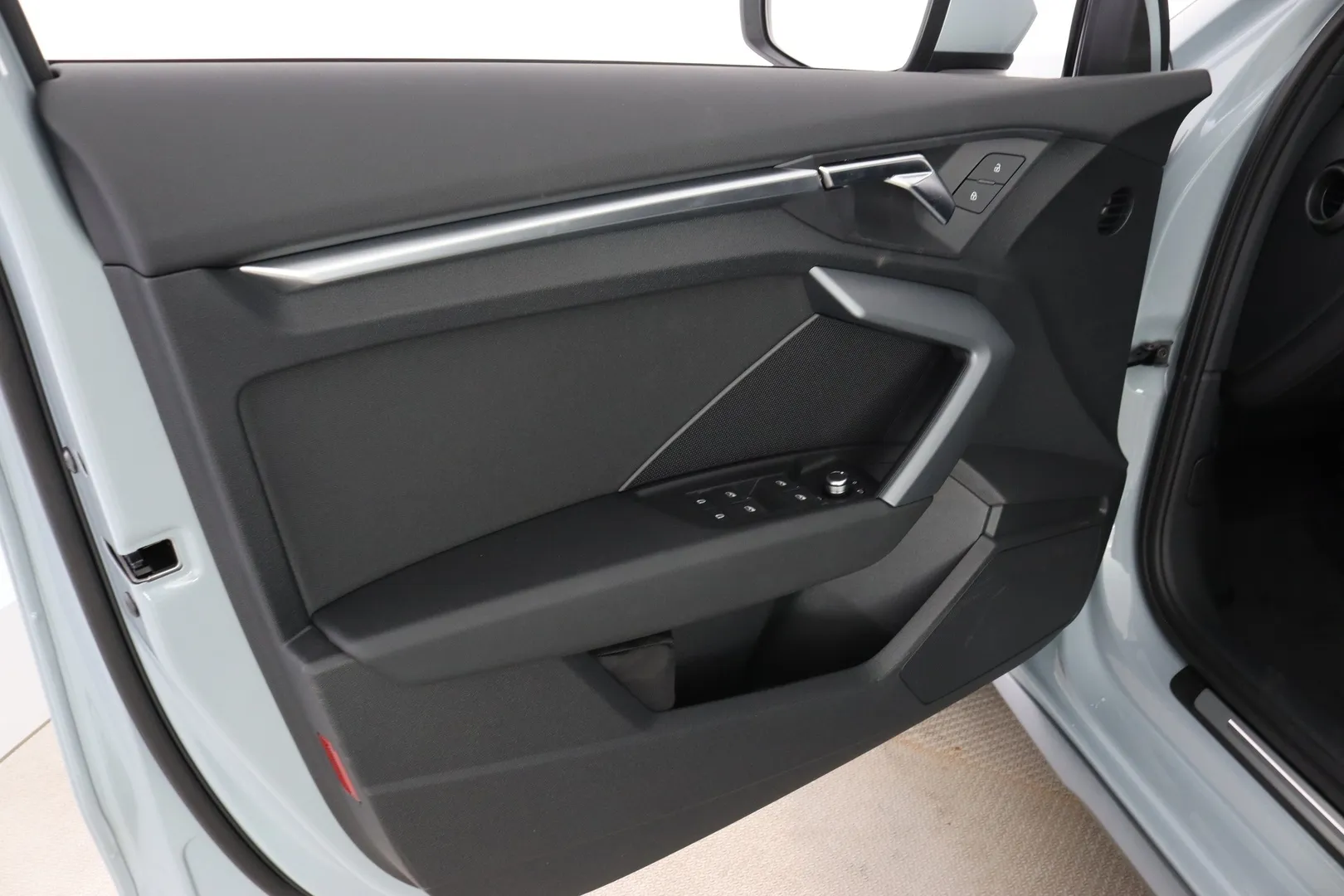 Audi A3 ZRK-498 carousel image