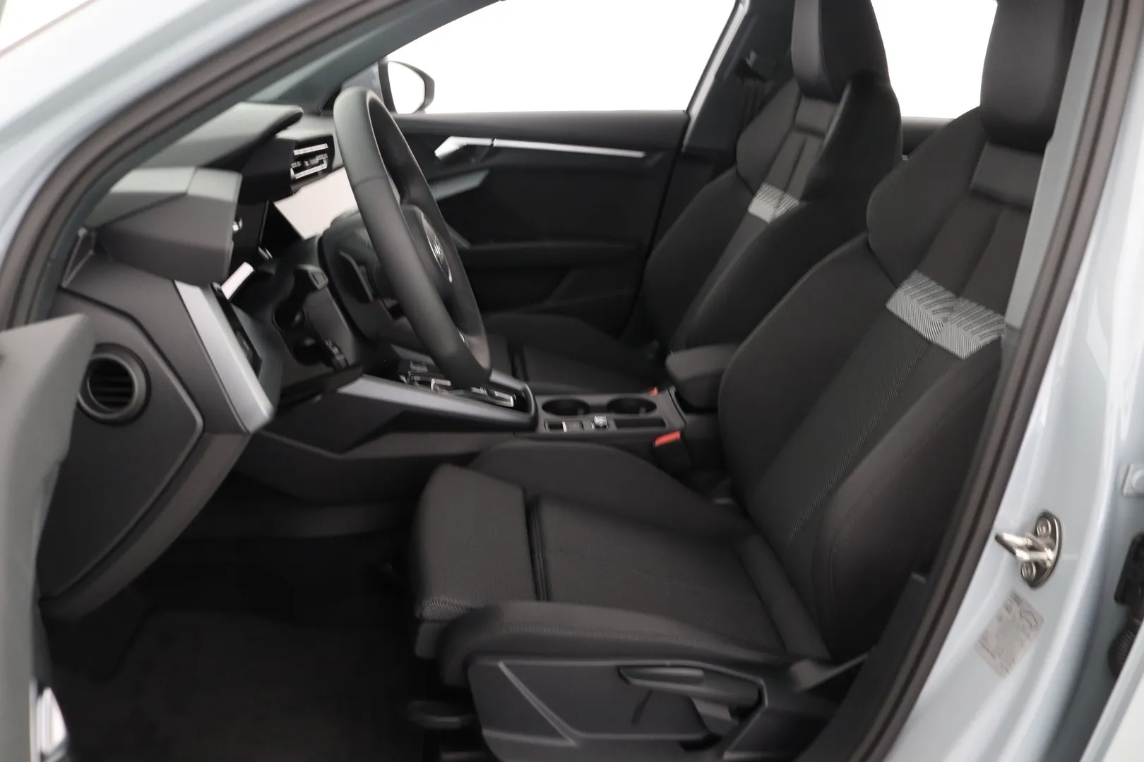 Audi A3 ZRK-498 carousel image