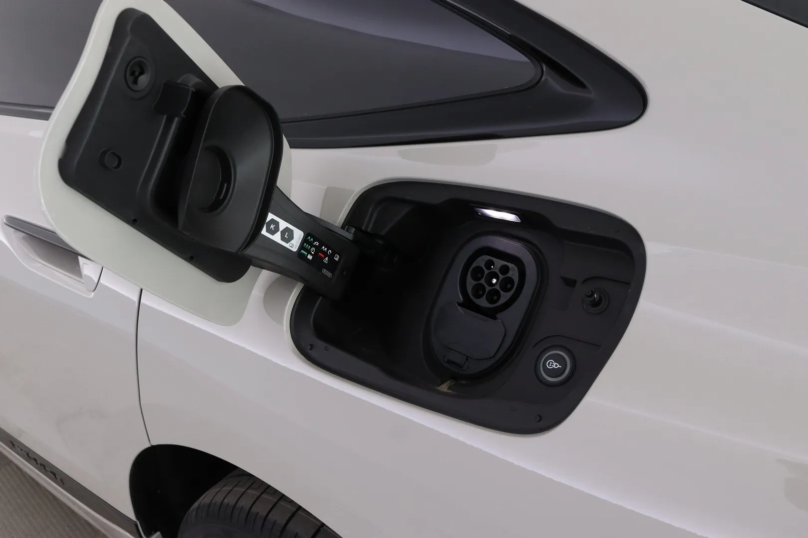 Audi A6 e-tron ZRL-109 carousel image