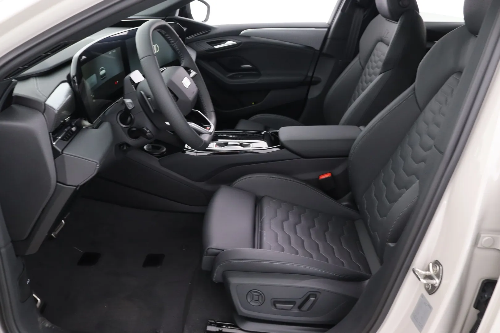 Audi A6 e-tron ZRL-109 carousel image
