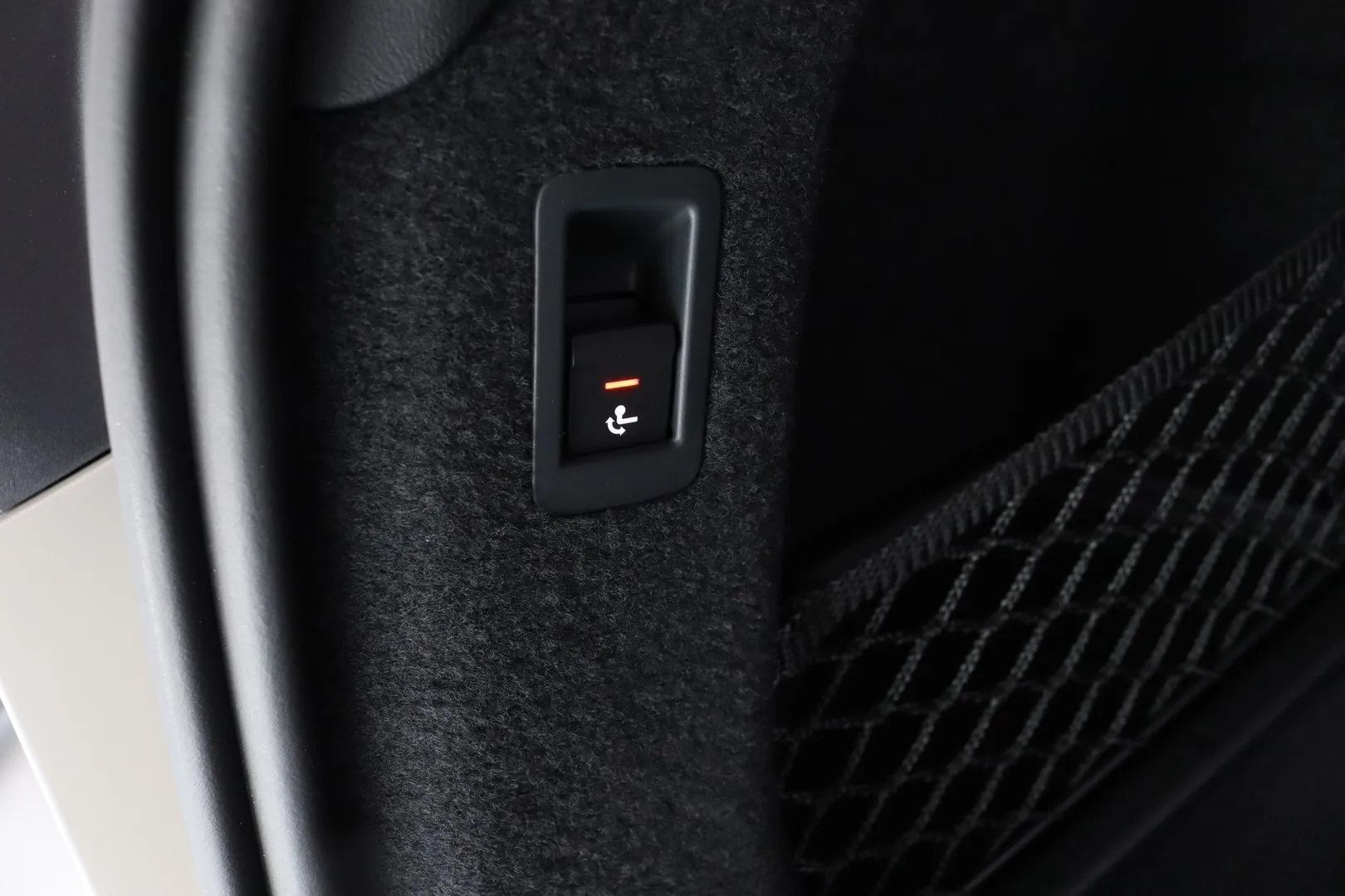 Audi A6 e-tron ZRL-109 carousel image