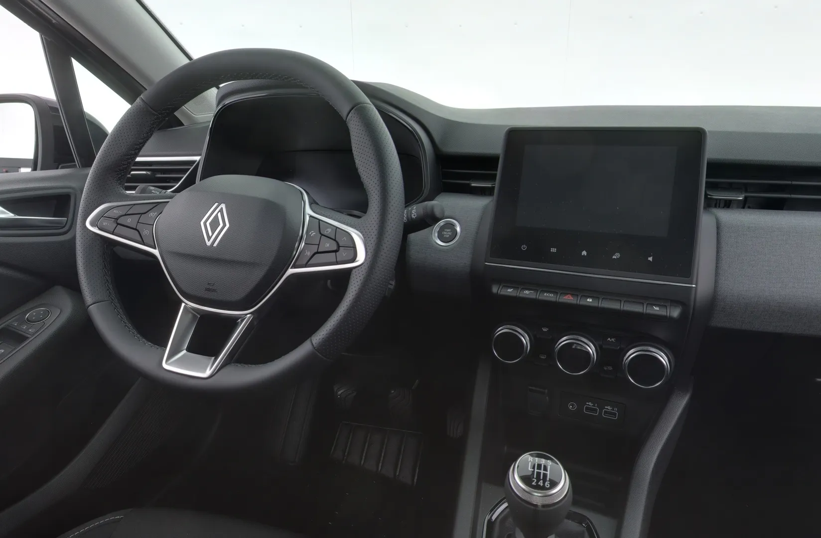 Renault Clio JOK-528 carousel image