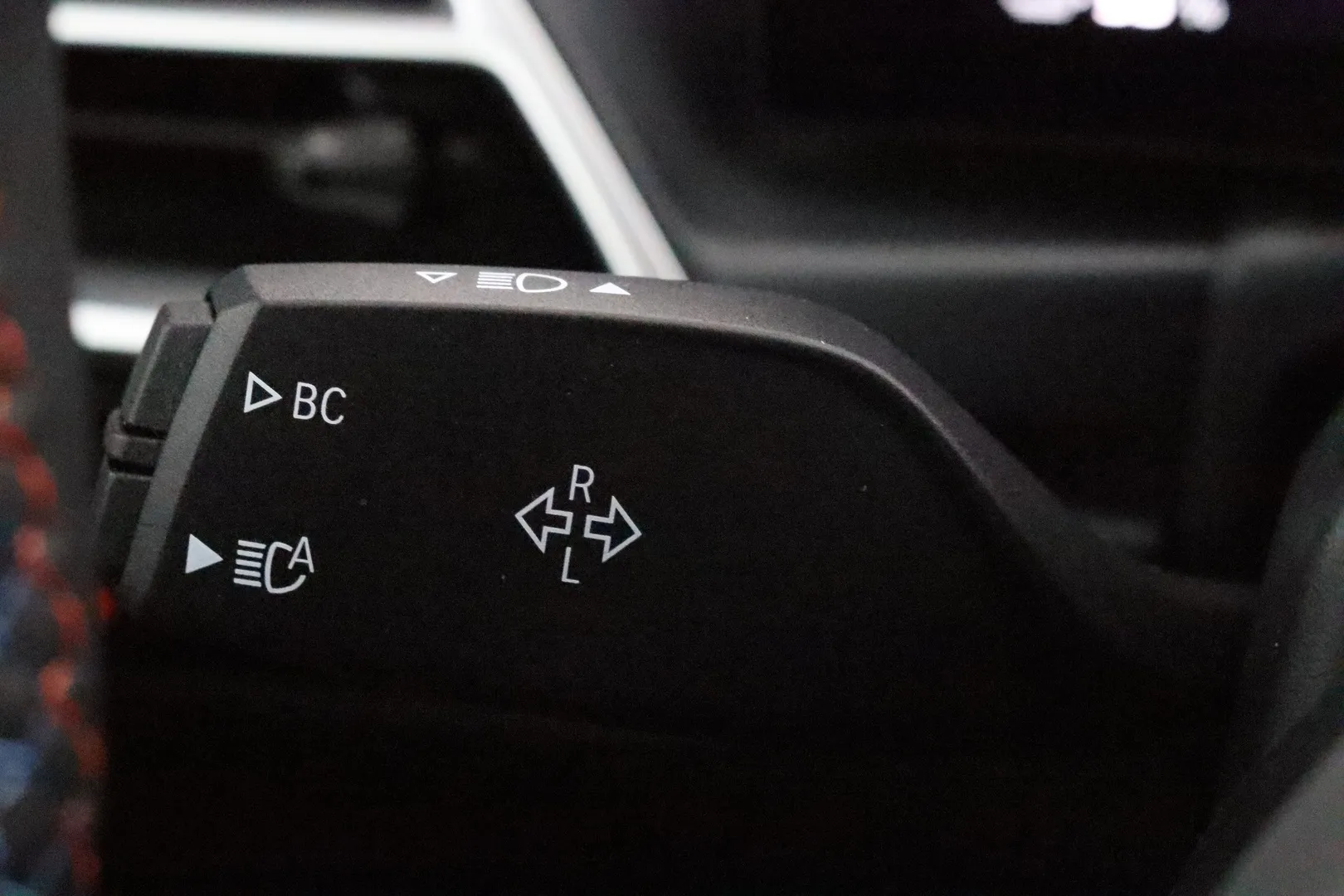 BMW I4 M60 YMJ-624 carousel image