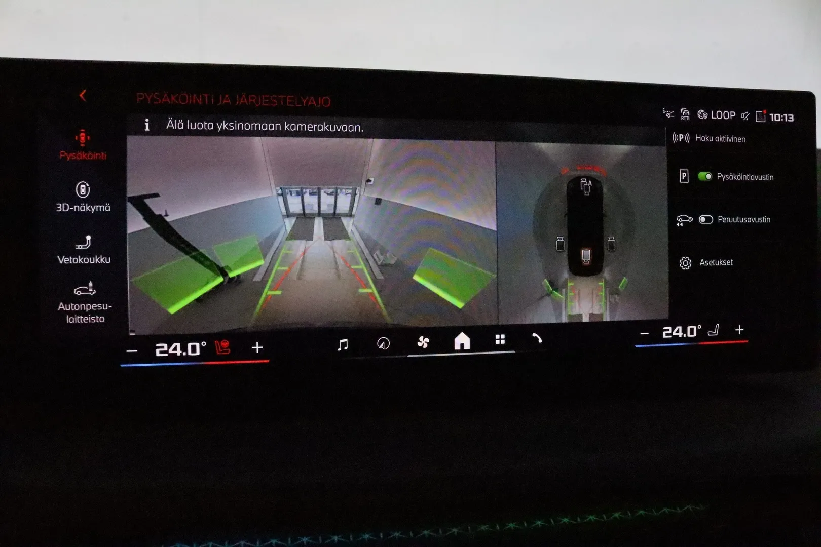 BMW I4 M60 YMJ-624 carousel image