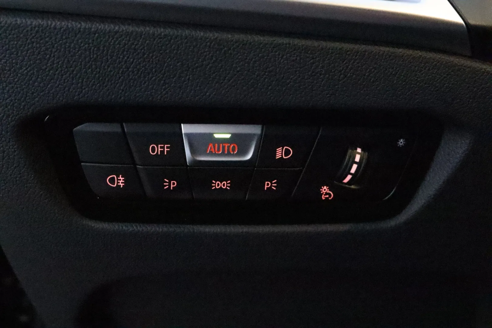 BMW I4 M60 YMJ-624 carousel image