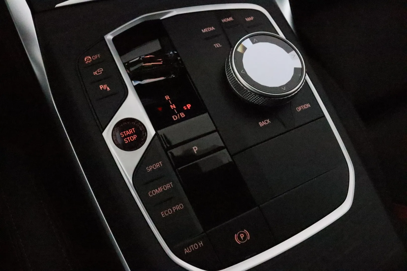 BMW I4 M60 YMJ-624 carousel image