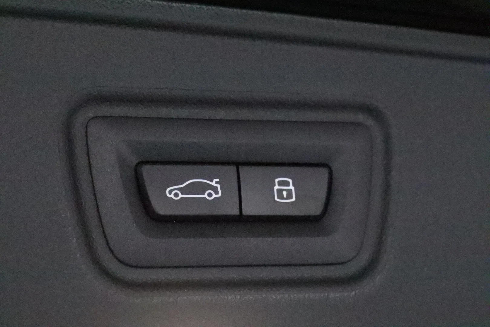 BMW 530 ZPX-179 carousel image