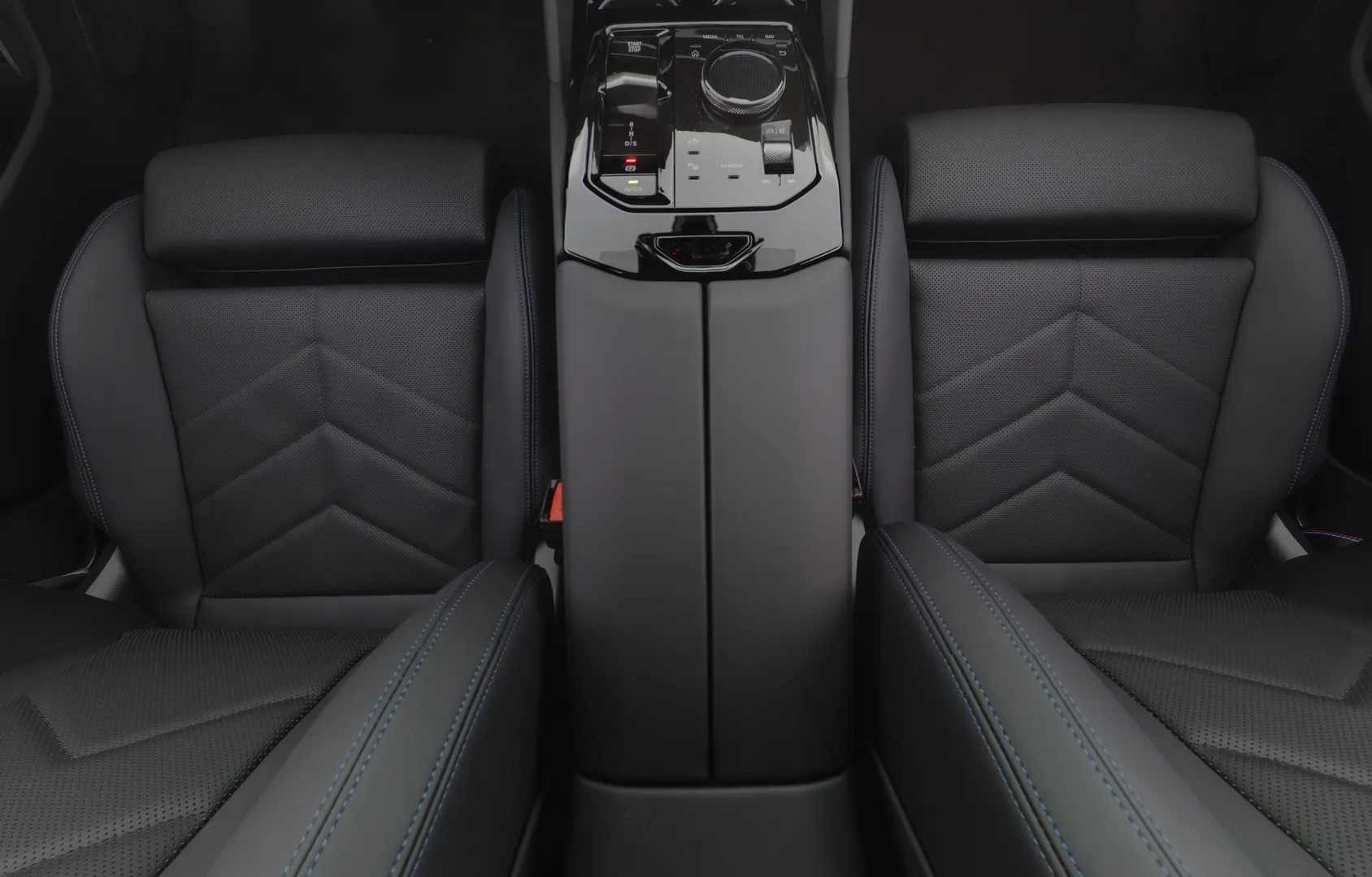 BMW 530 ZPX-179 carousel image