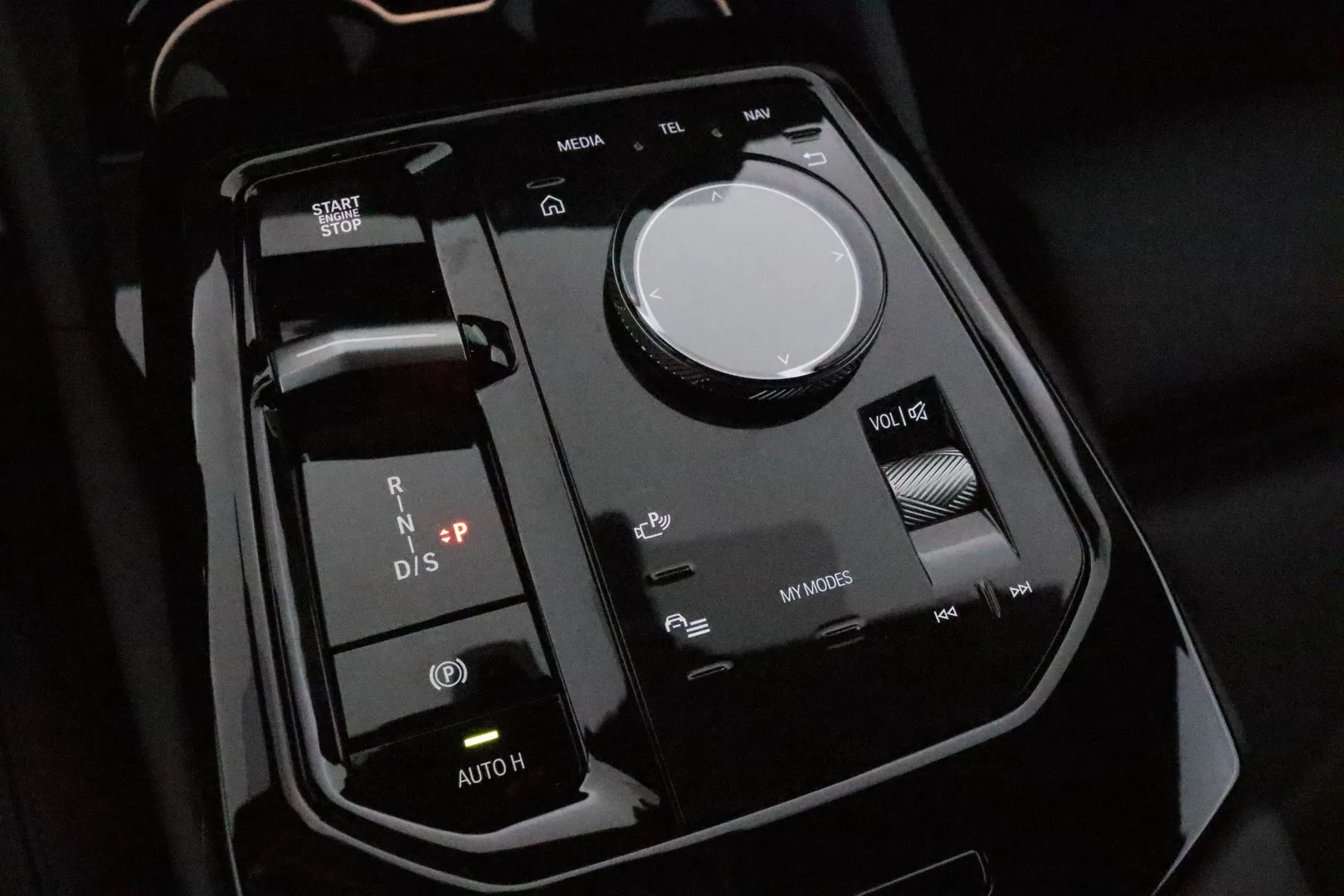 BMW 530 ZPX-179 carousel image