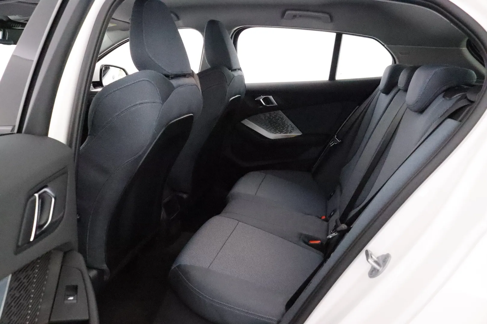 BMW 120 ZPX-672 carousel image