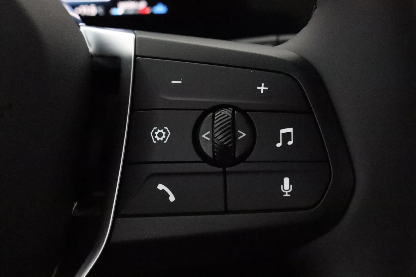 BMW 120 ZPX-672 carousel image