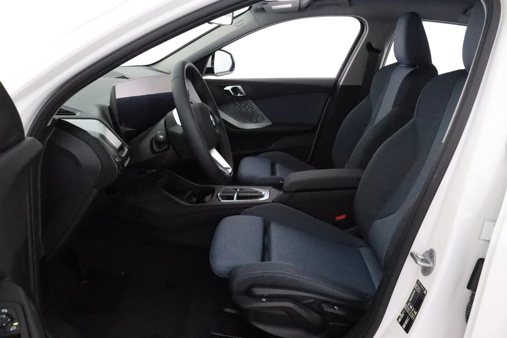 BMW 120 ZPX-672 carousel image