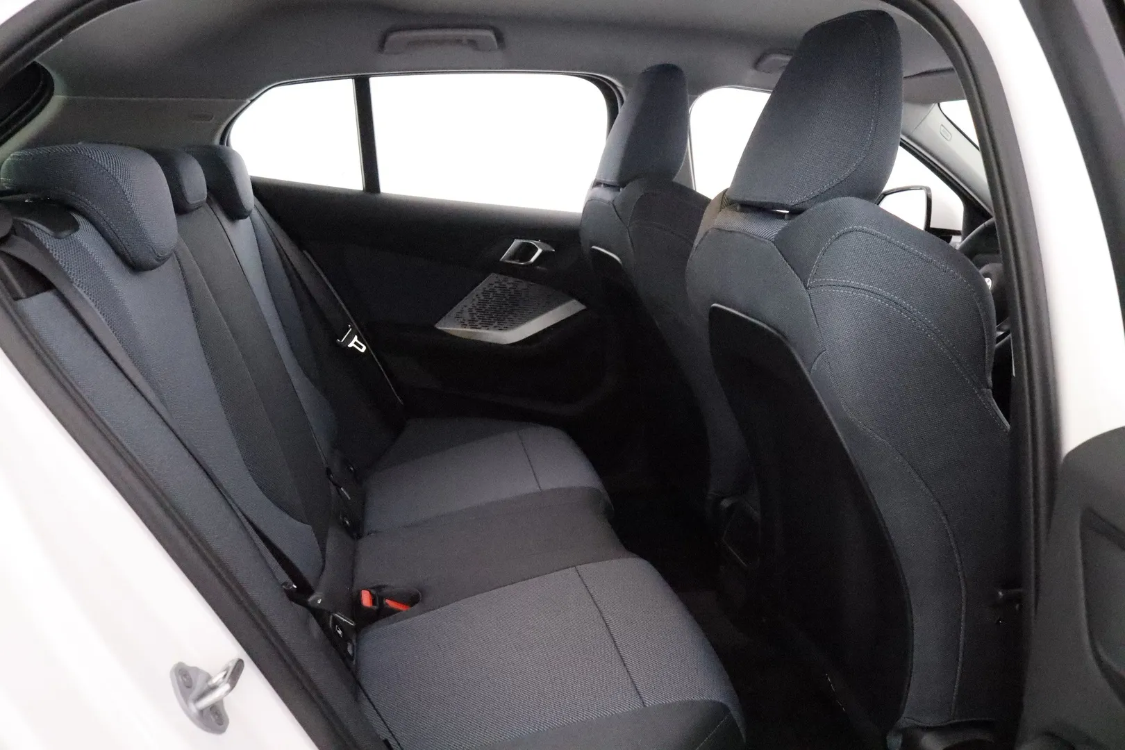 BMW 120 ZPX-672 carousel image