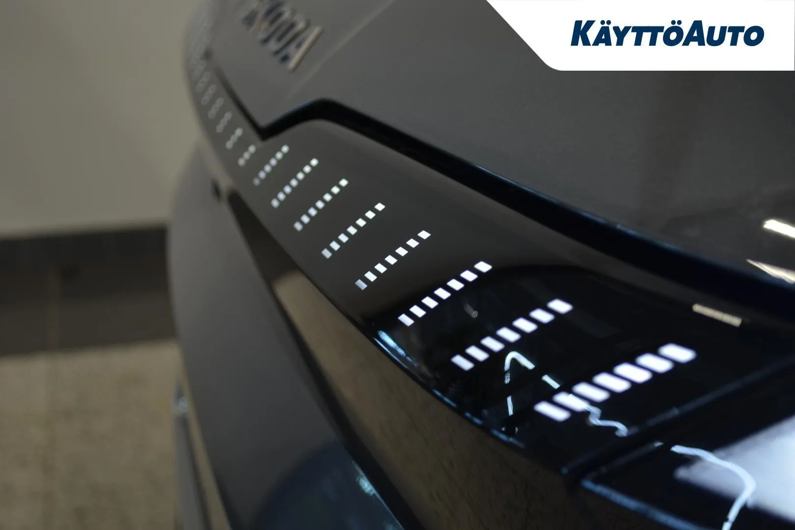 Skoda Enyaq YME-292 carousel image