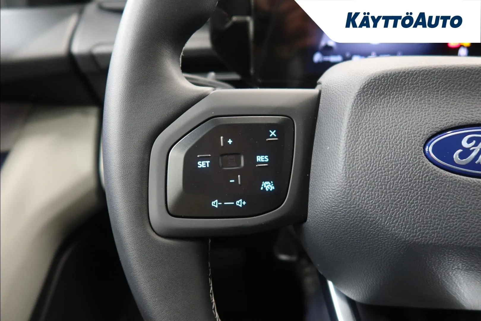 Ford Explorer NOH-472 carousel image