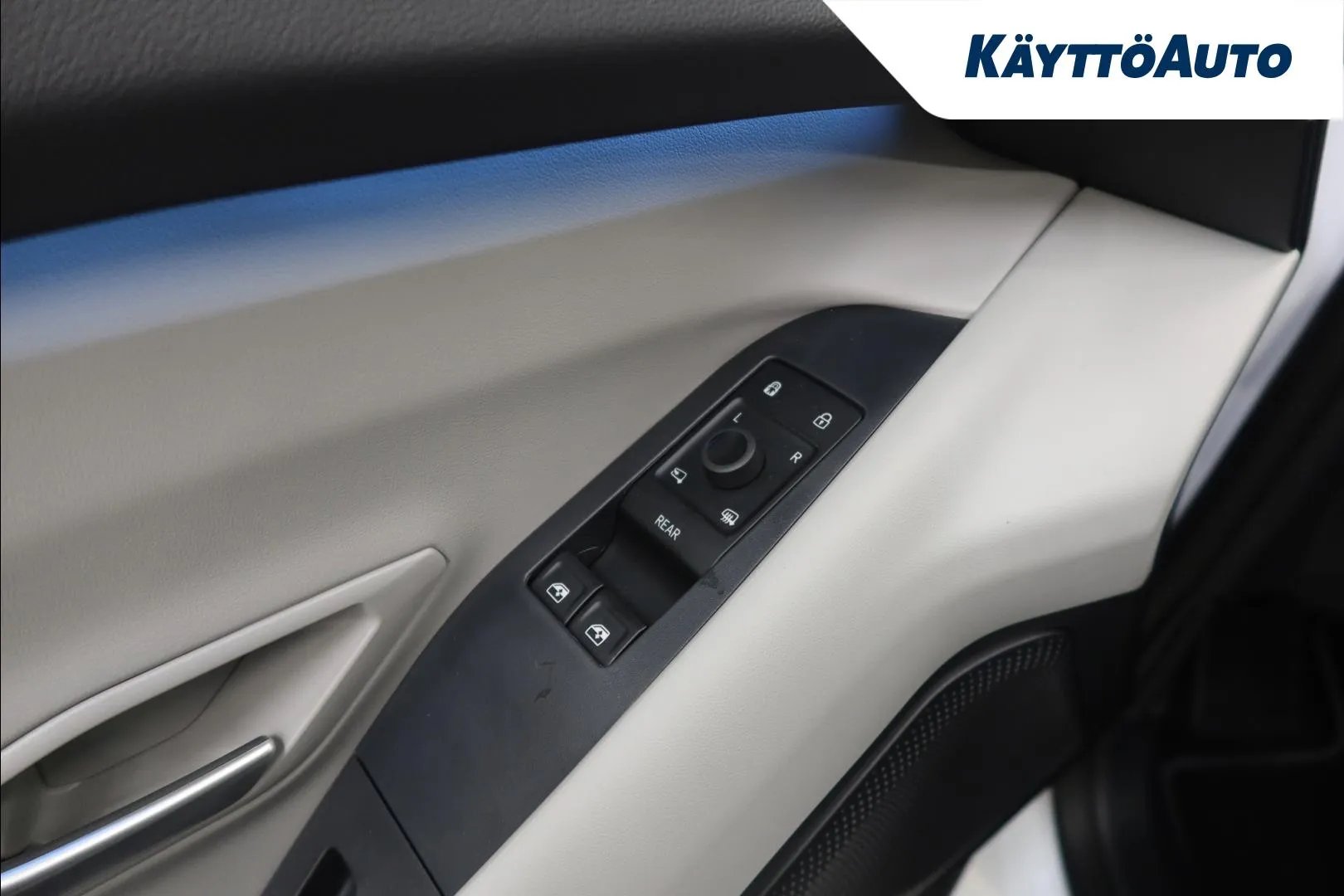 Ford Explorer NOH-472 carousel image