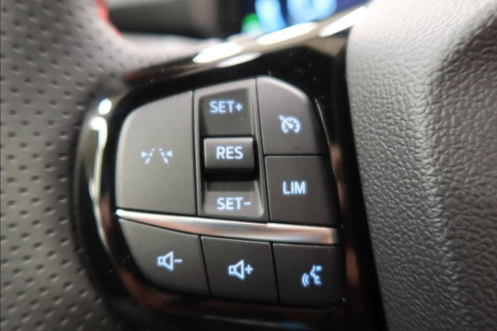 Ford Puma NOK-920 carousel image