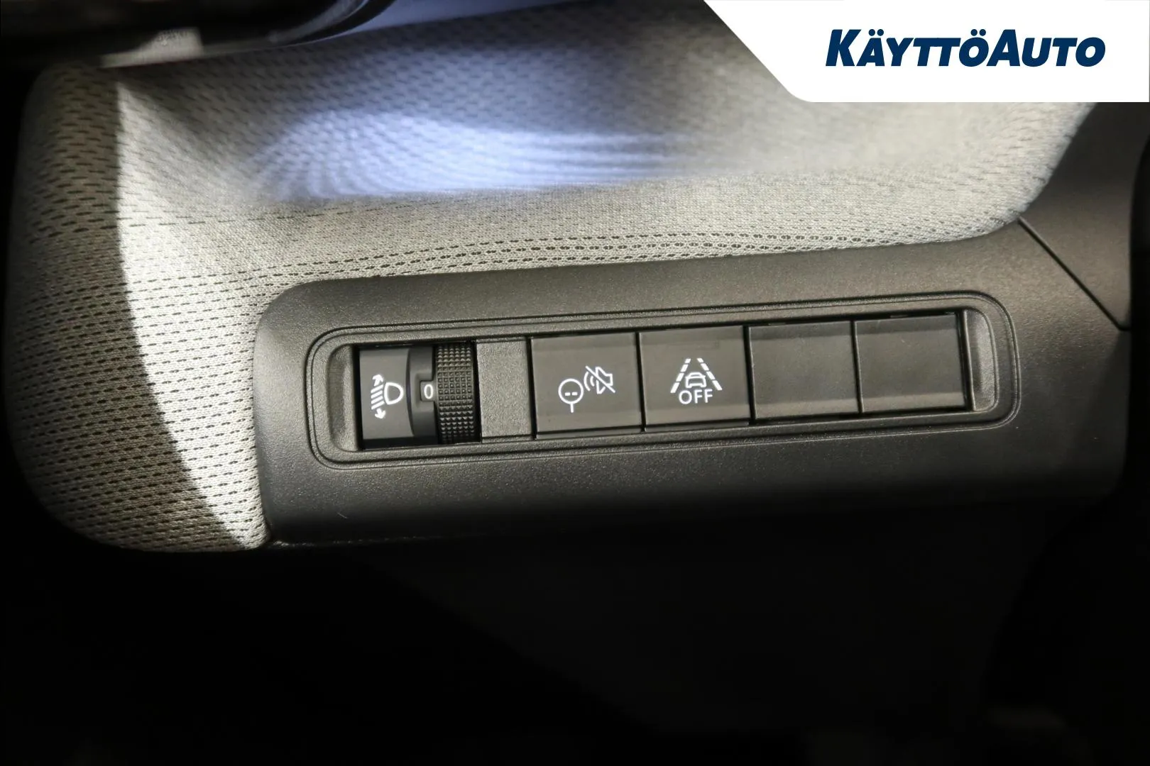 Citroen E-C3 AIRCROSS XTN-321 carousel image