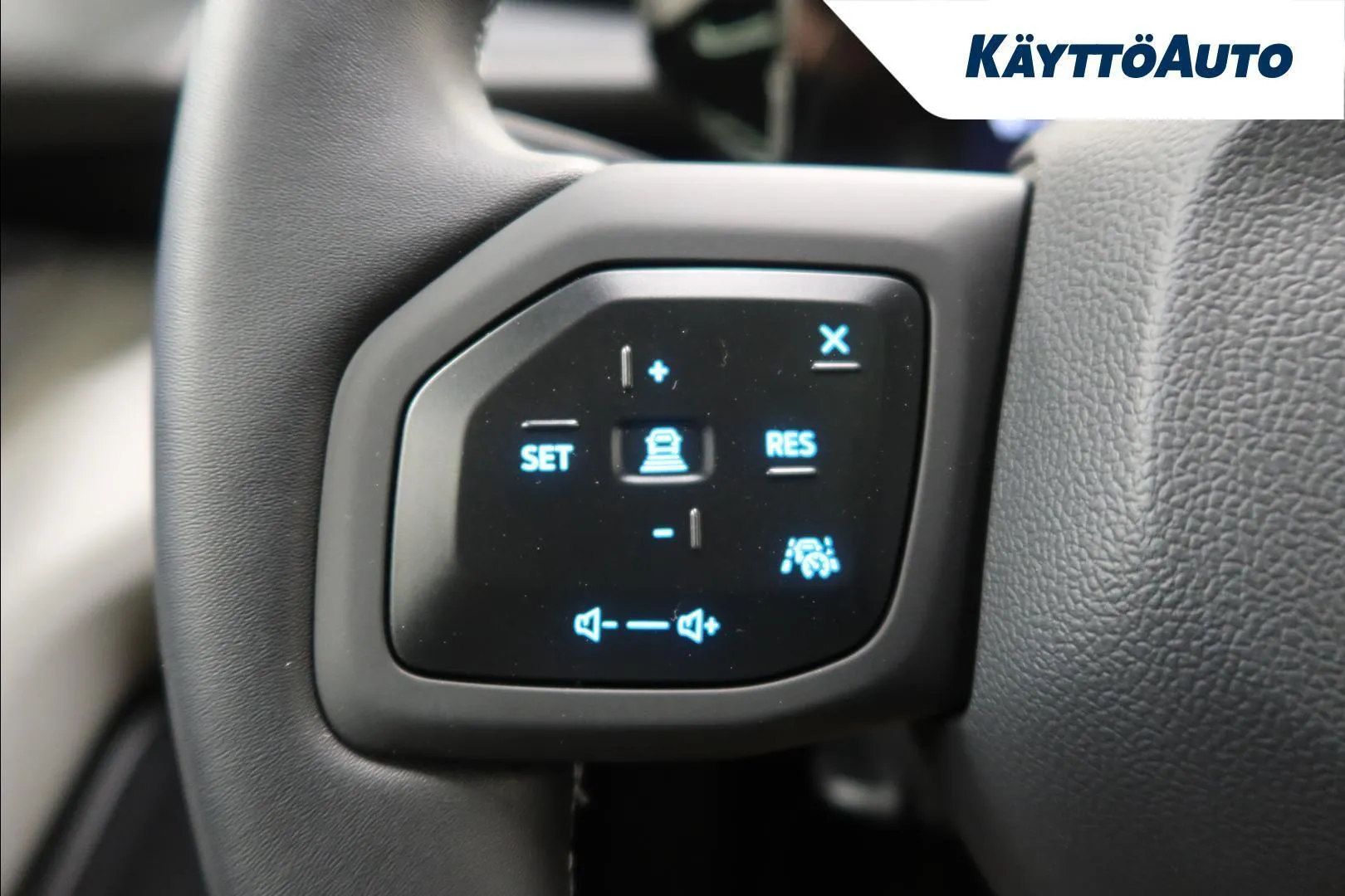 Ford Capri NOH-431 carousel image