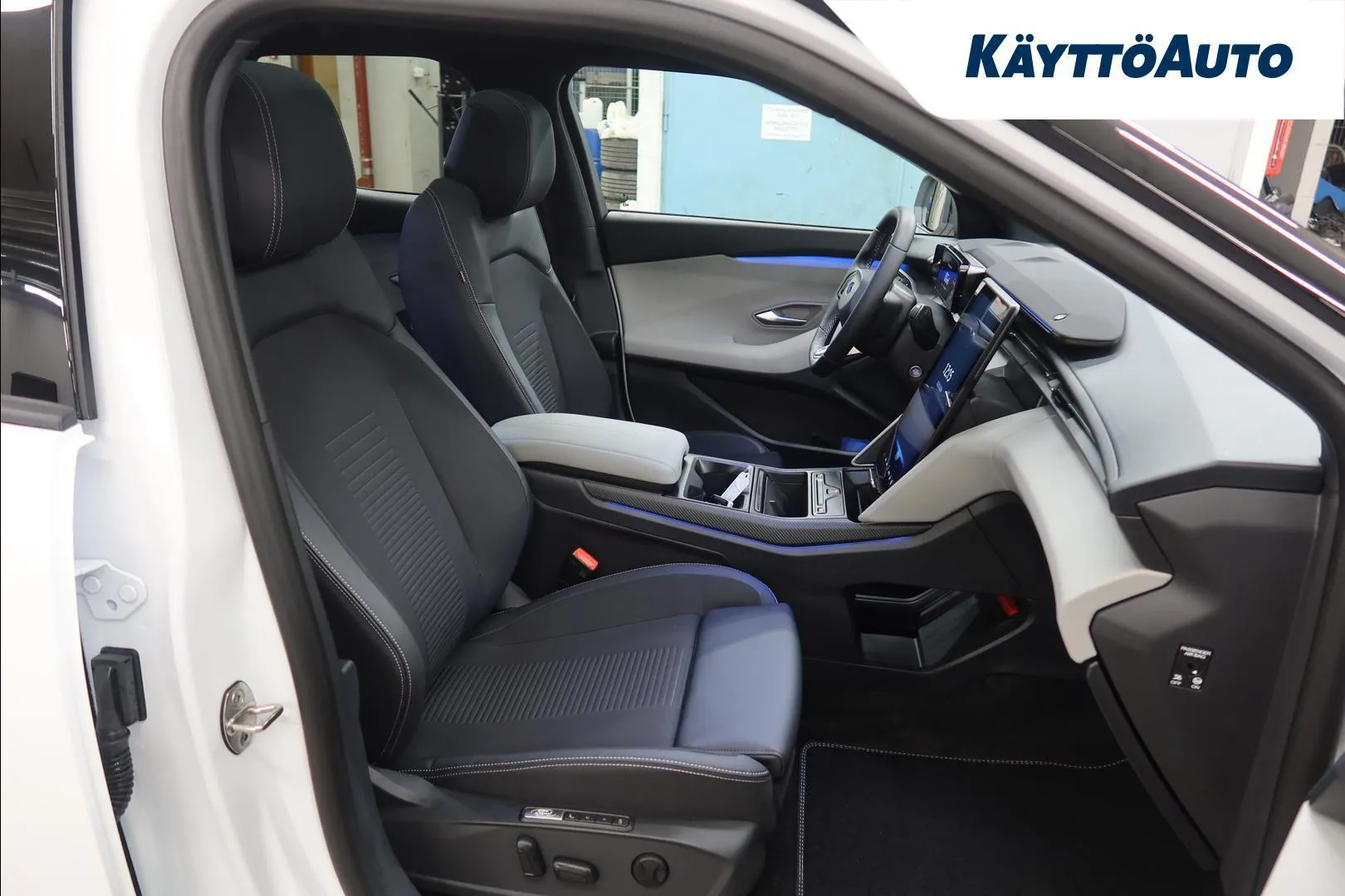 Ford Capri NOH-431 carousel image